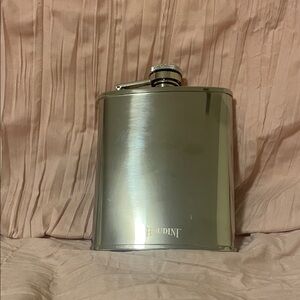 Silver Flask - Sleek Home Accessory